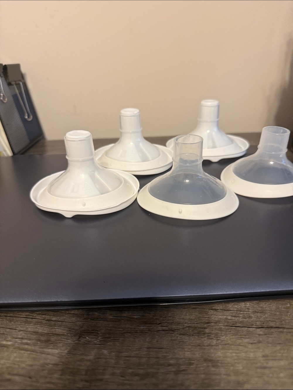Medela White and Clear Pump Funnel/Flange Set